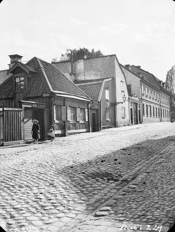 Bondegatan 14-8 västerut. Nuvarande Bondegatan 28-18.