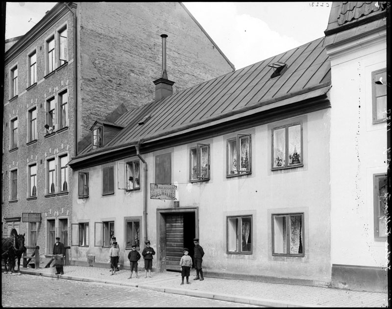 Östgötagatan mellan Bondegatan och Åsögatan.